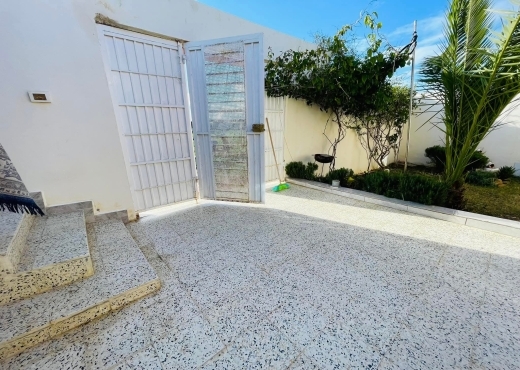 À vendre Maison S+2 à Kélibia - image 3